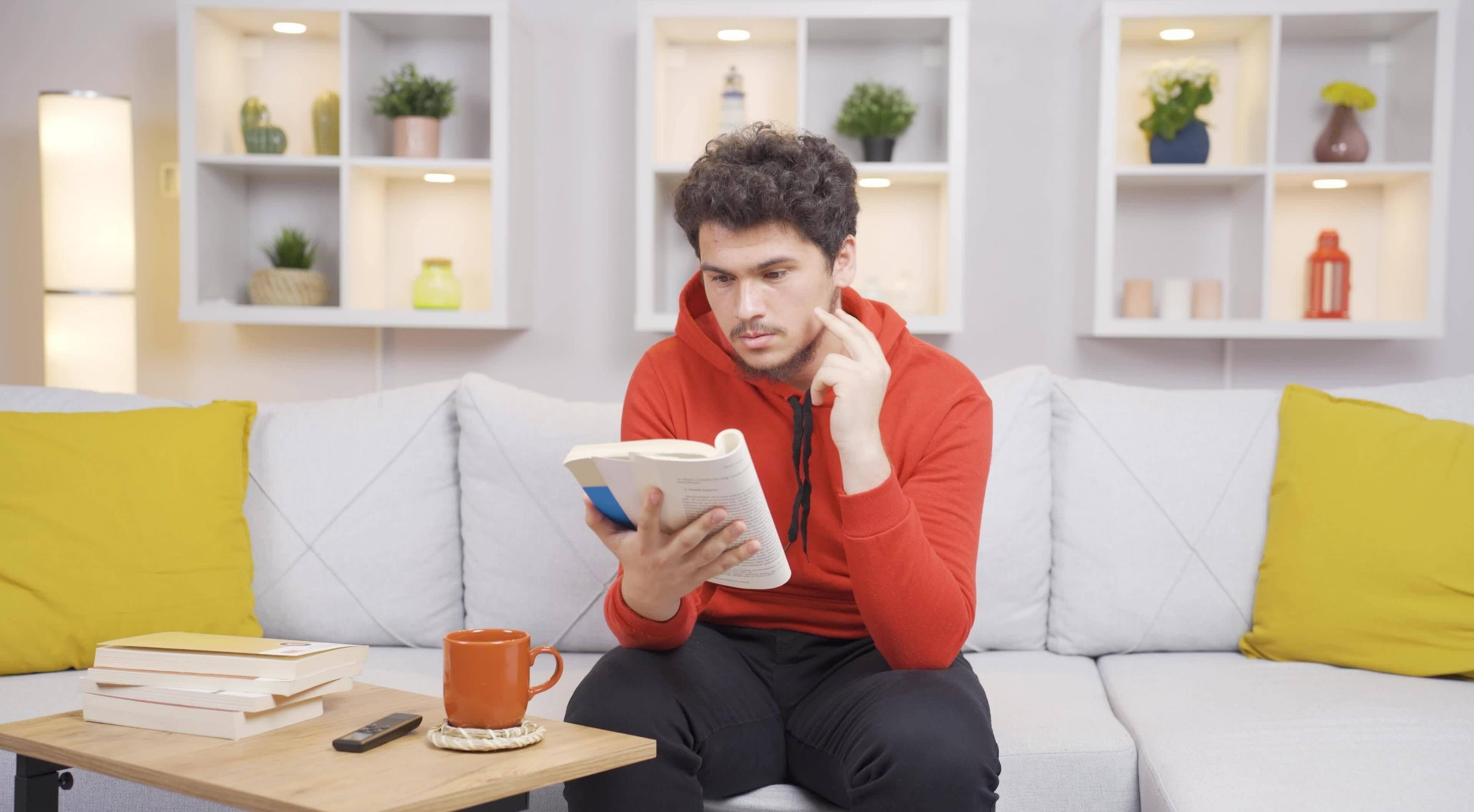 Educational platform workspace showing course creation and quality review process